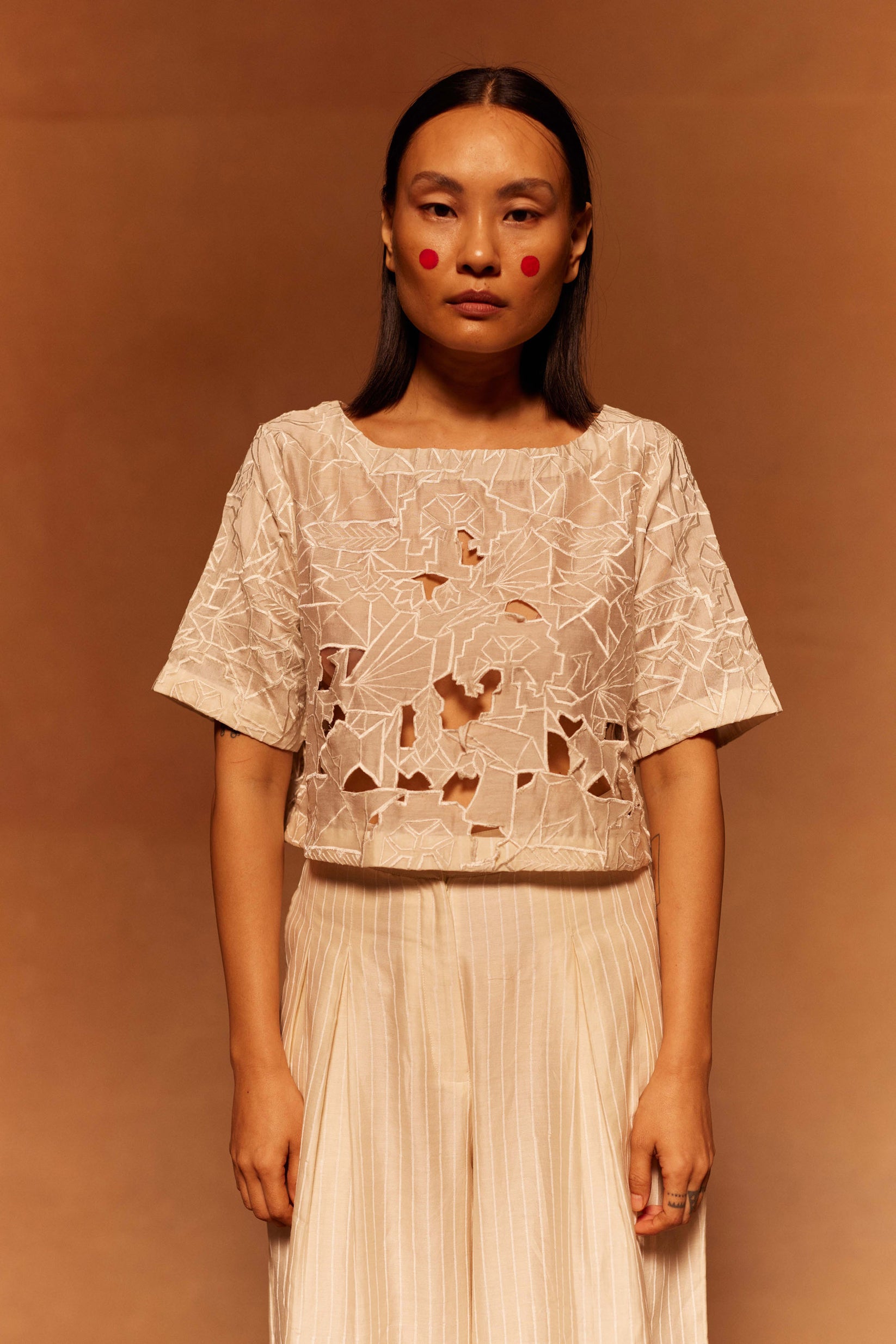 【美品】Ameri CHIC CUT WORK TOP 美品】Ameri CHIC CUT WORK TOP公式 ストア